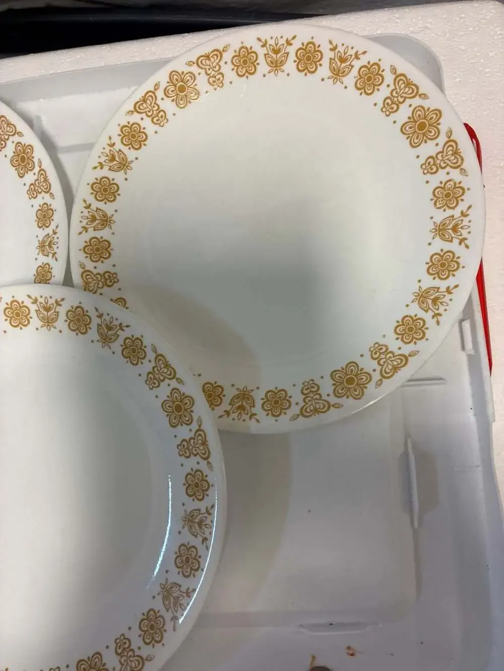 Vintage Corelle by Corning Butterfly Gold Dinner Plates and Bowl Set